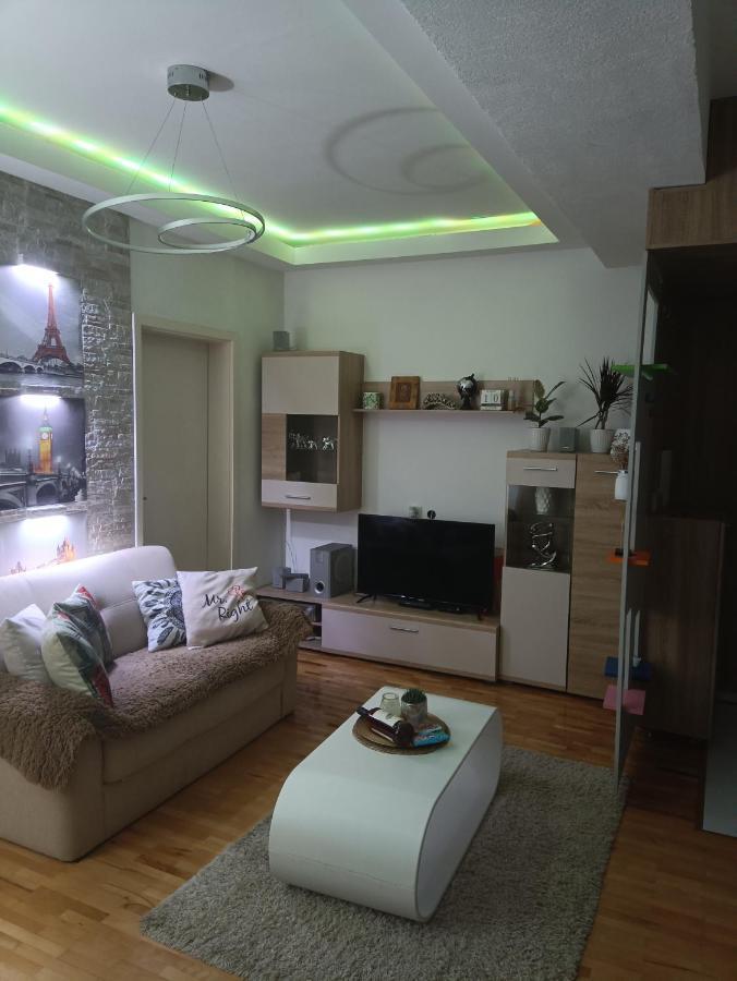 Apartment Veles Esterno foto